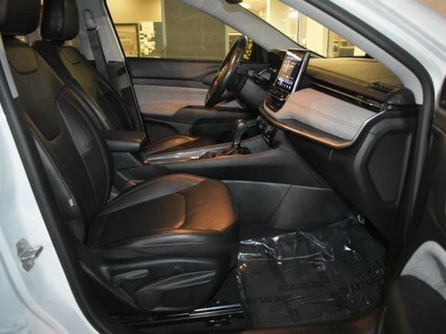 Used 2022 Jeep Compass Latitude w/ Sun and Sound Group image 43