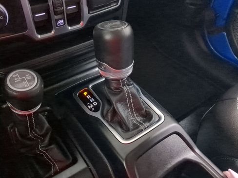 Used 2023 Jeep Wrangler Sahara w/ Cold Weather Group image 16