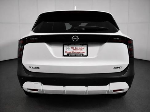 Certified 2025 Nissan Kicks SV AWD/4WD image 5