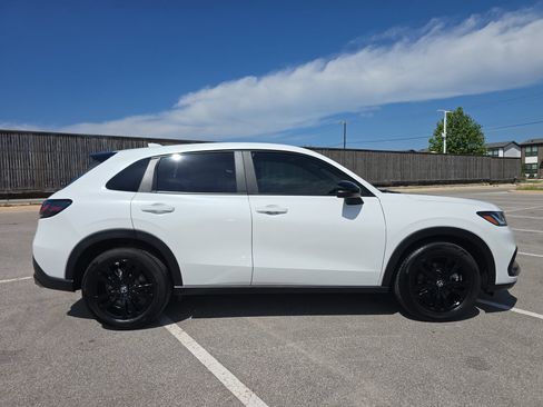 Certified 2026 Honda HR-V Sport image 7
