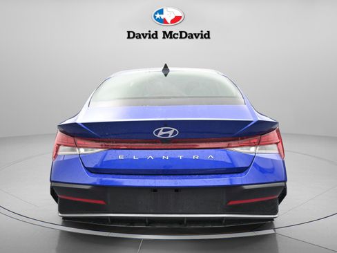 Used 2024 Hyundai Elantra SEL w/ Convenience Package image 15