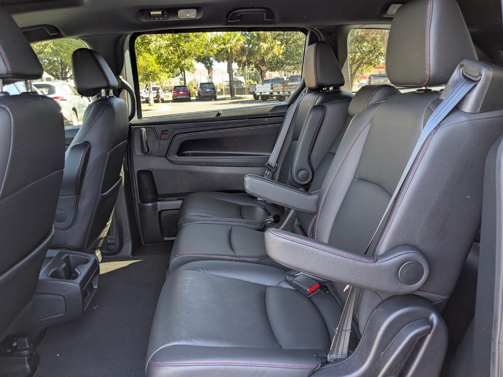 Used 2023 Honda Odyssey Sport image 13