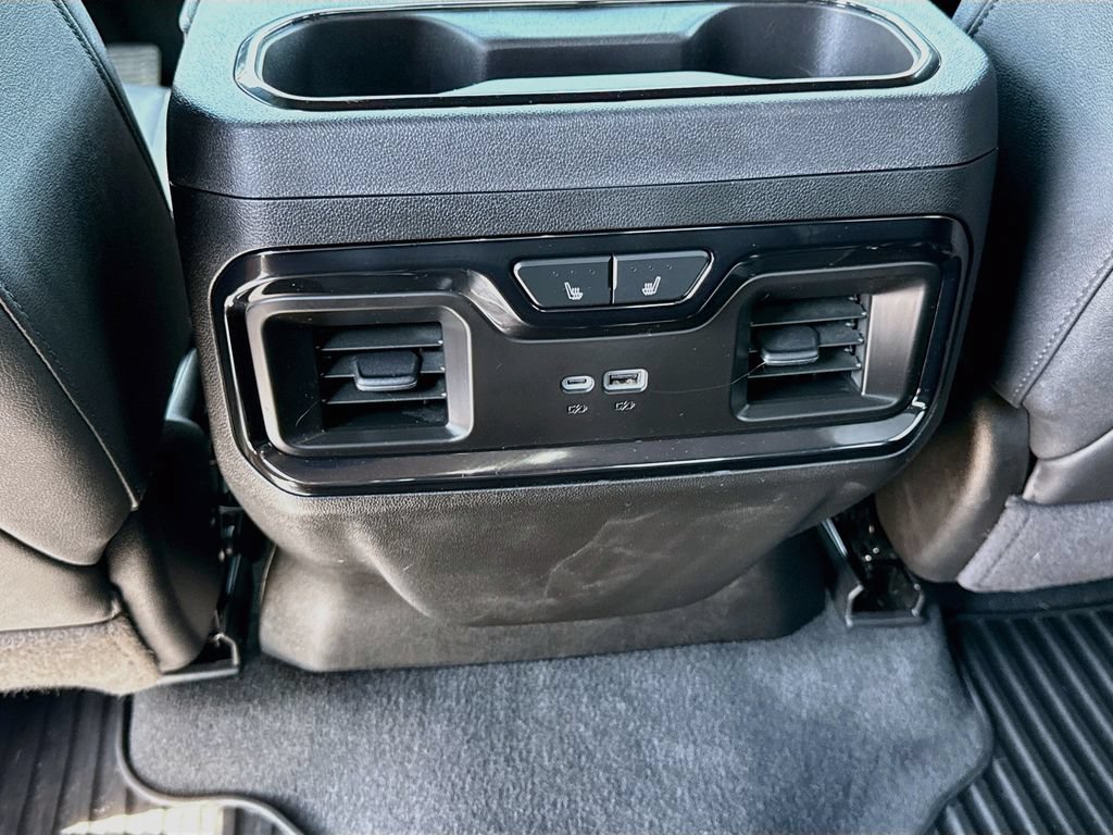 Used 2024 GMC Sierra 1500 AT4 w/ AT4 Preferred Package AWD/4WD image 28