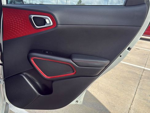 Used 2025 Kia Soul GT-Line FWD image 37