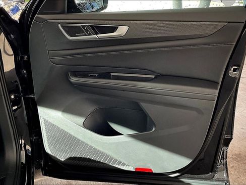 New 2026 Volkswagen Atlas Cross Sport SEL Premium R-Line image 27