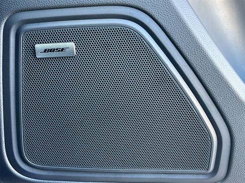 Used 2025 Porsche Macan image 21