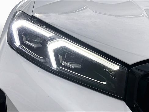 Used 2025 BMW 330i Sedan w/ M Sport Package RWD image 28