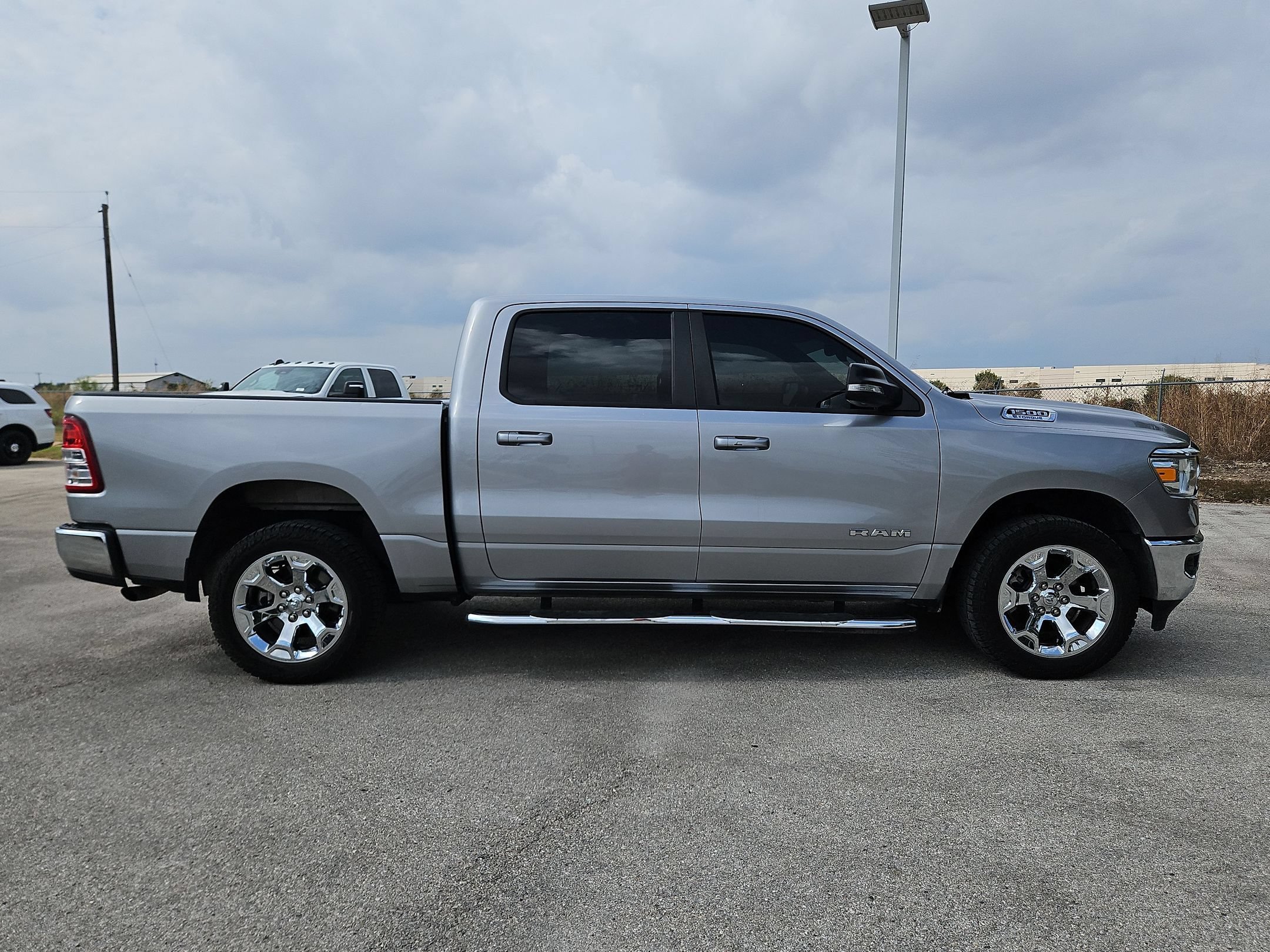 Used 2022 RAM 1500 Lone Star AWD/4WD image 2