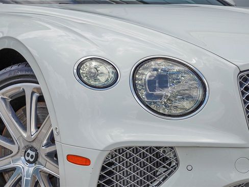 Certified 2021 Bentley Continental GT image 7