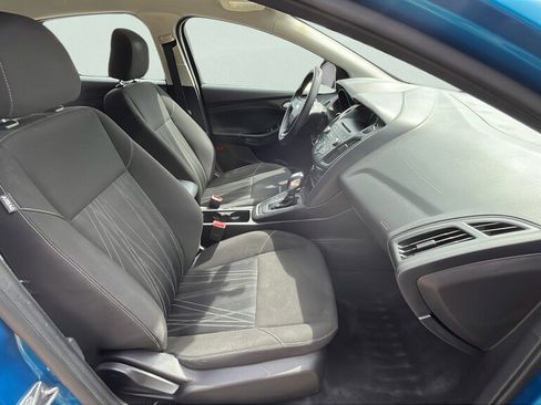 Used 2015 Ford Focus SE FWD image 19