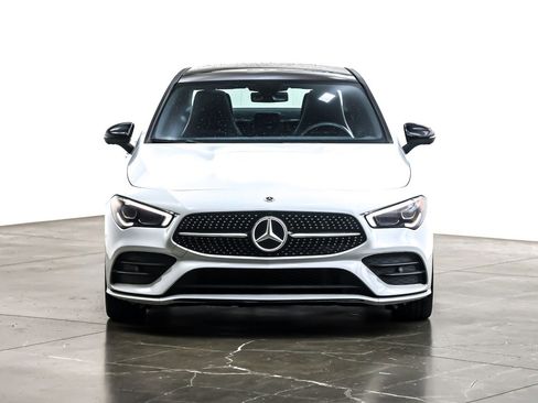 Used 2022 Mercedes-Benz CLA 250 image 4