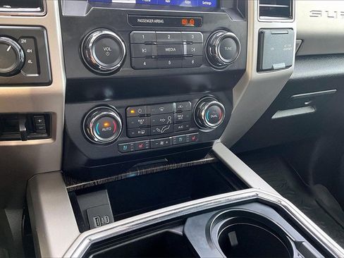 Used 2020 Ford F250 Lariat image 16
