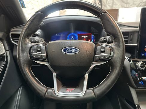 Used 2022 Ford Explorer ST w/ Equipment Group 401A image 17