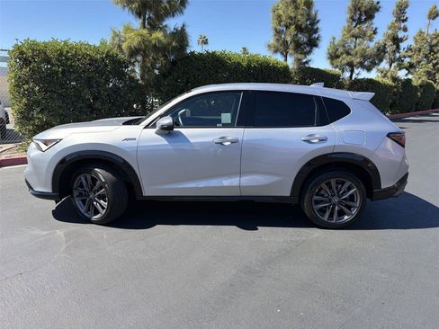 Certified 2025 Acura ADX A-Spec AWD/4WD image 3