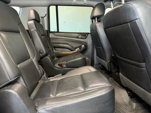 Used 2018 Chevrolet Suburban Premier image 30