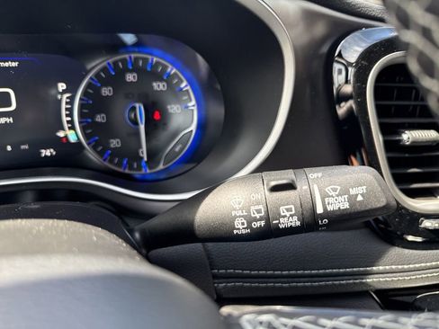 New 2026 Chrysler Pacifica Select image 28