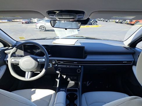 Used 2024 Hyundai Sonata SEL AWD/4WD image 18