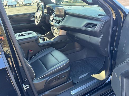 Used 2023 GMC Yukon SLT image 14
