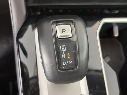 Used 2025 Mitsubishi Outlander SE AWD/4WD image 32