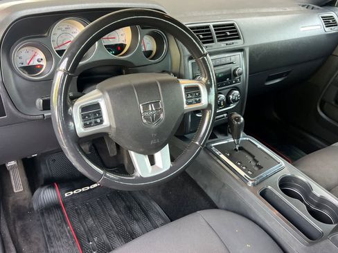 Used 2013 Dodge Challenger SXT RWD image 14