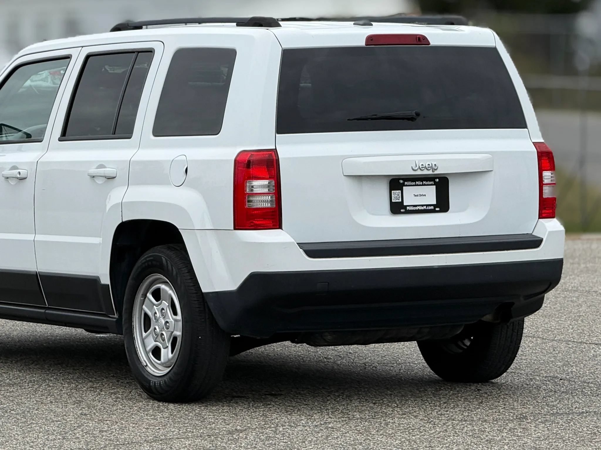 Used 2016 Jeep Patriot Sport w/ Power Value Group FWD image 15