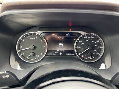 Used 2021 Nissan Rogue SL w/ Premium Package image 9