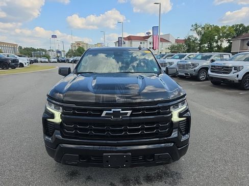 Used 2023 Chevrolet Silverado 1500 RST AWD/4WD image 2