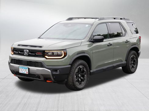 Certified 2026 Honda Passport TrailSport Elite image 3