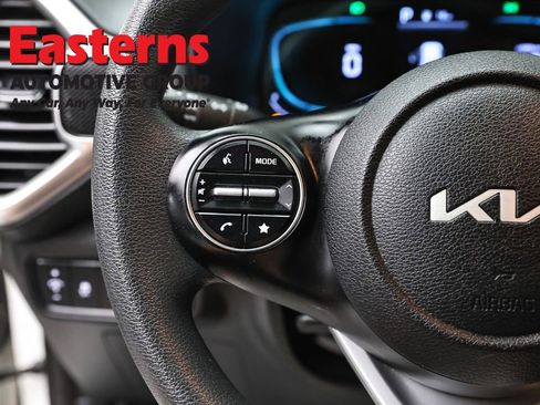 Used 2024 Kia Soul LX w/ Option Group 015 FWD image 15
