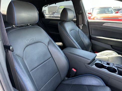 Used 2018 Hyundai Sonata Limited FWD image 16