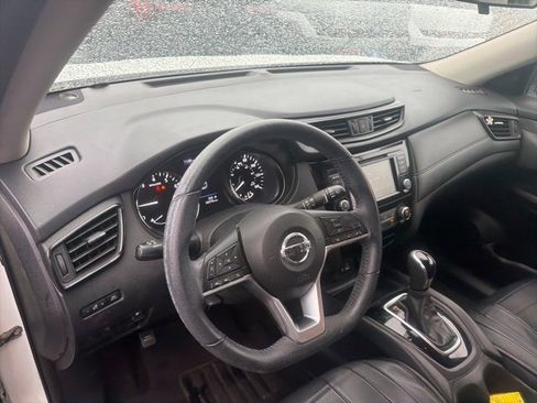 Used 2019 Nissan Rogue S w/ Special Edition Package image 10