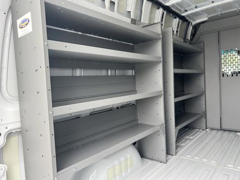 Used 2024 Mercedes-Benz Sprinter 2500 image 13