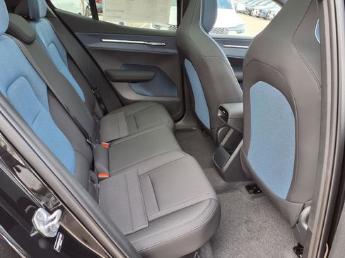 New 2026 Volvo EX30 Plus w/ Protection Package Premier AWD/4WD image 10