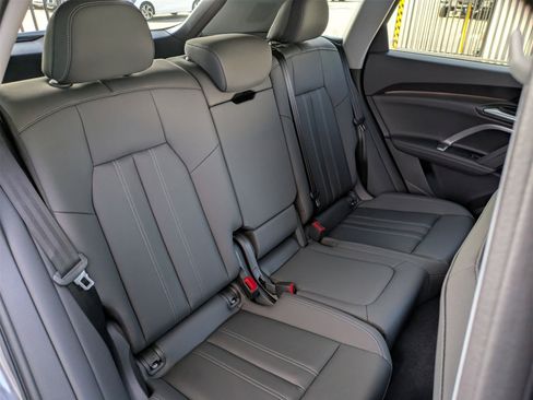 New 2025 Audi Q5 Premium Plus image 11