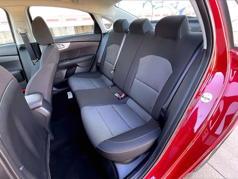 Certified 2024 Kia Forte LXS w/ LXS Technology Package image 24