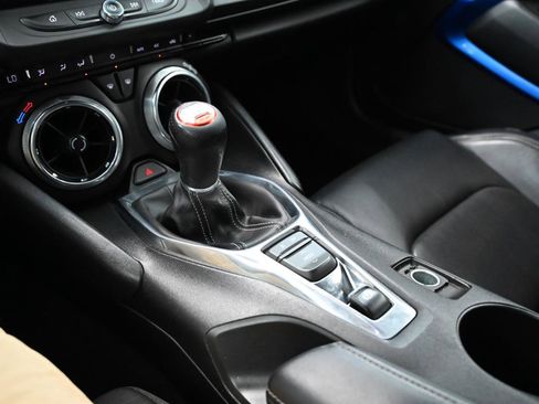 Used 2017 Chevrolet Camaro SS image 32