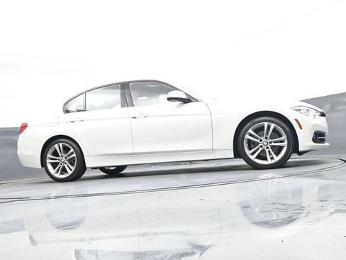 Used 2017 BMW 330i Sedan RWD image 37