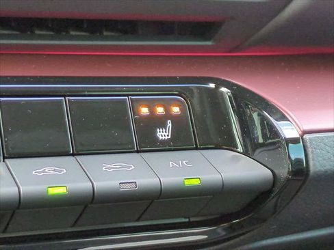 Certified 2026 Toyota Prius Plug-In Hybrid FWD image 22