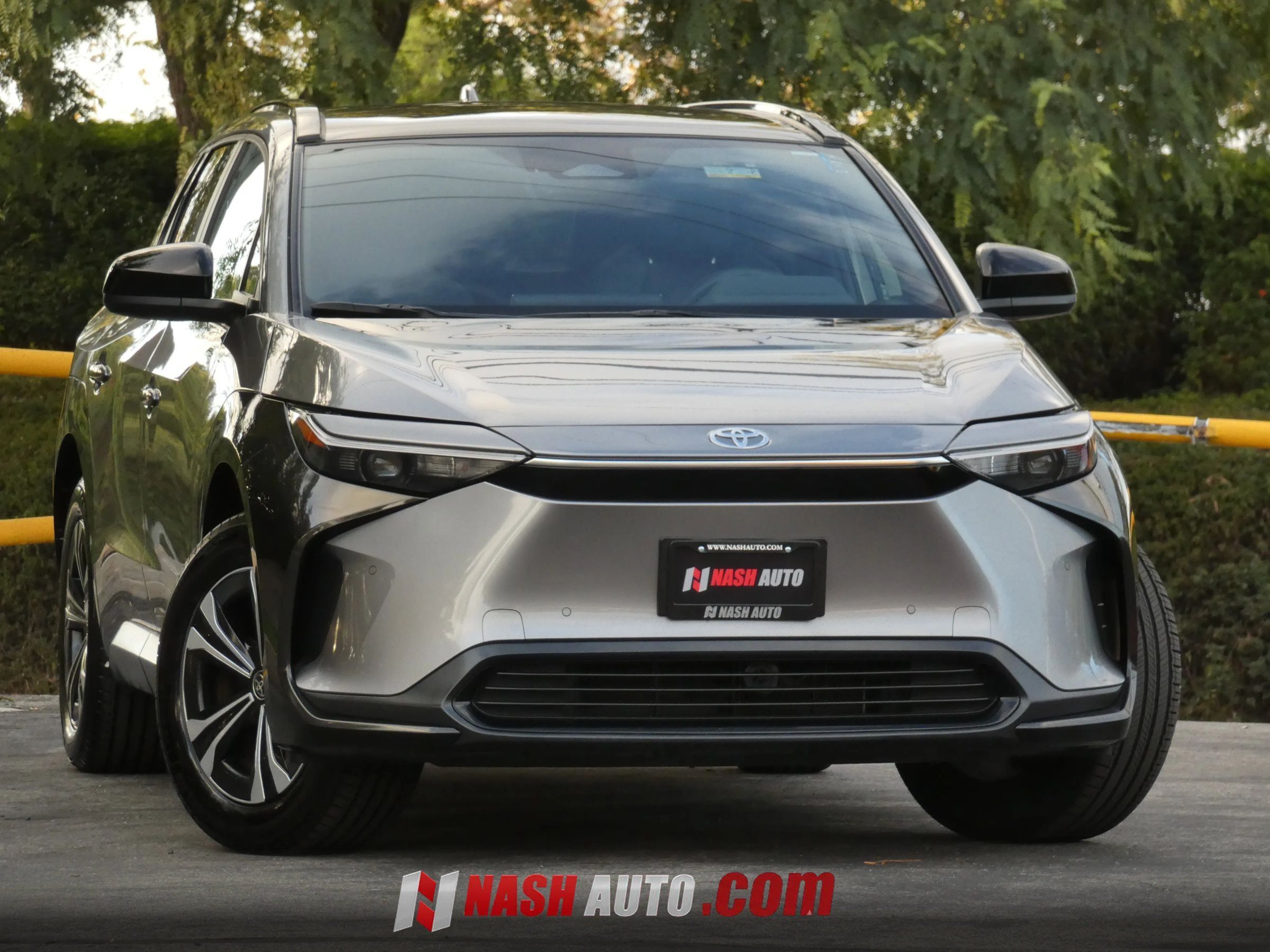 Used 2024 Toyota bZ4X AWD w/ Weather Package image 3