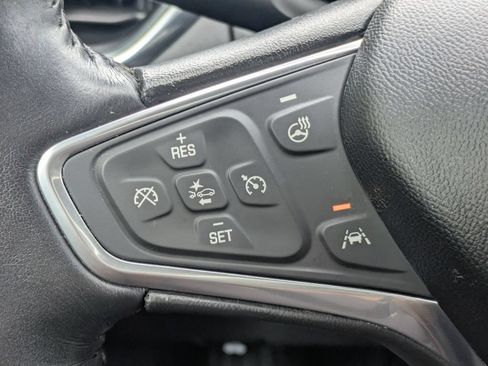 Used 2022 Chevrolet Equinox Premier FWD image 24