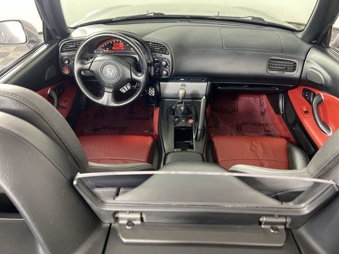 Used 2006 Honda S2000 image 17