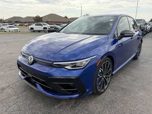 Used 2025 Volkswagen Golf w/ Euro Style Package AWD/4WD image 8
