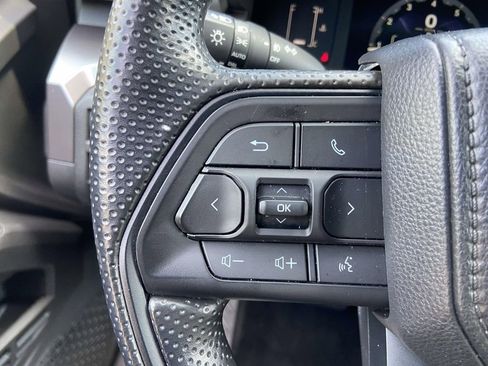 Used 2025 Toyota Tacoma SR5 image 28