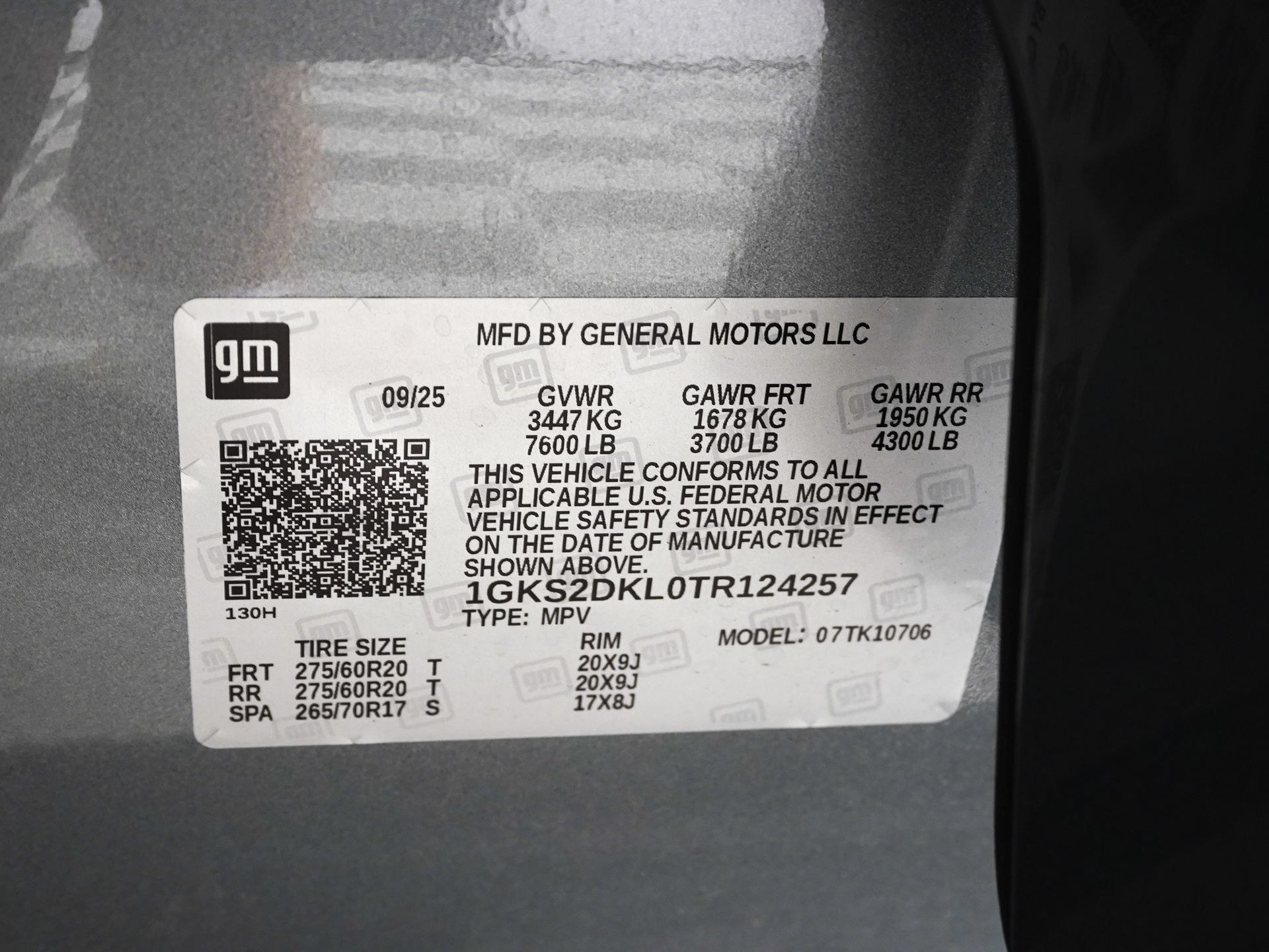 Used 2026 GMC Yukon Denali w/ Sun & Power Step Package AWD/4WD image 38
