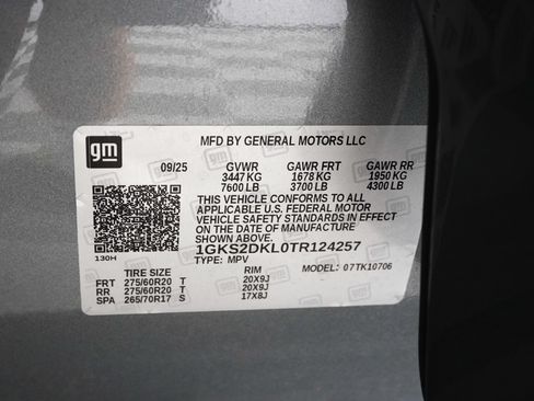 Used 2026 GMC Yukon Denali w/ Sun & Power Step Package AWD/4WD image 38