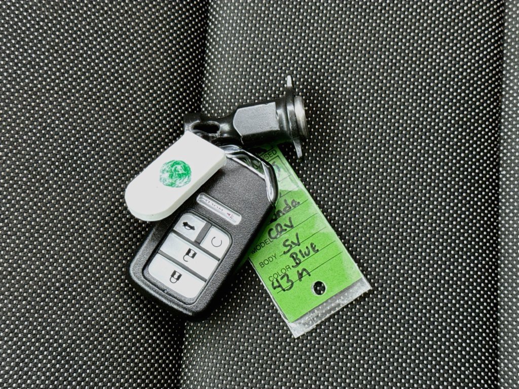 Used 2025 Honda CR-V LX image 30