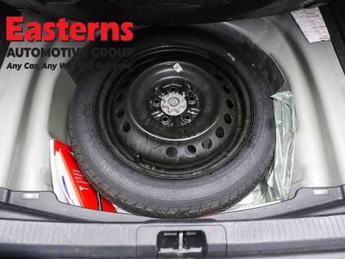 Used 2025 Toyota Camry LE FWD image 23