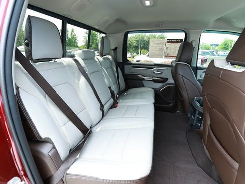 Used 2025 RAM 1500 Laramie AWD/4WD image 30