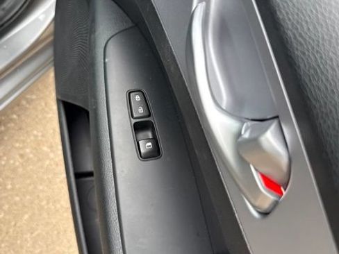 Used 2024 Kia Forte LXS FWD image 13