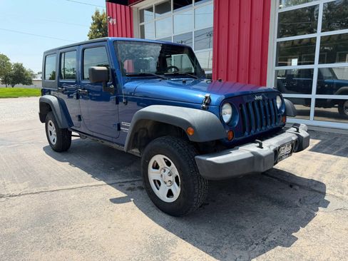 Used 2010 Jeep Wrangler Unlimited Sport AWD/4WD image 2